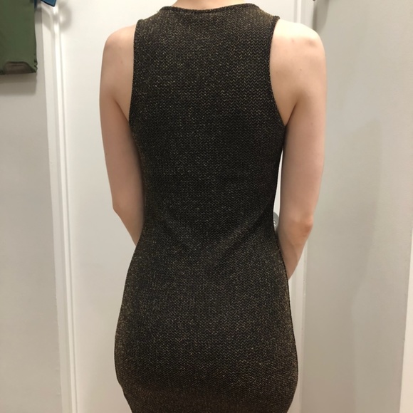 Atmosphere Dress in Black with Gold Threads - Picture 8 of 14